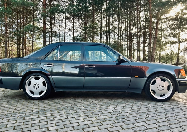 Mercedes-Benz Klasa E cena 285000 przebieg: 95770, rok produkcji 1992 z Ostrołęka małe 301